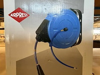 Haspel airpress, afm. ± 8m, wandslang,opname ¼", maximum druk 15 bar - afbeelding 1 van  1