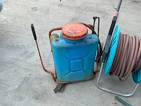 Haspel en spuit - afbeelding 4 van  5