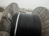 Haspel met elektrische kabel - afbeelding 1 van  2