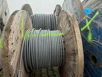 Haspel met grijze kabel xvb-fb - afbeelding 1 van  3