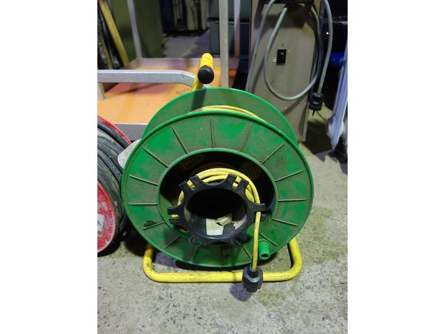 Haspel met kabel - afbeelding 1 van  1