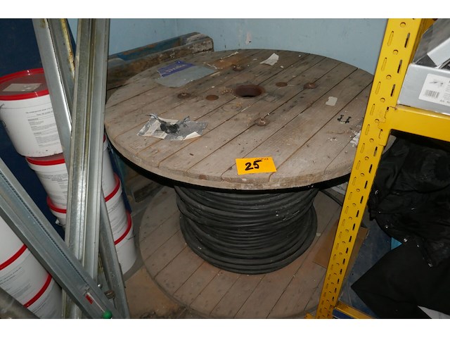 Haspel met kabel - afbeelding 2 van  2
