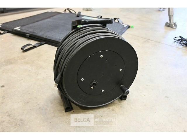 Haspel utp kabel - afbeelding 1 van  4