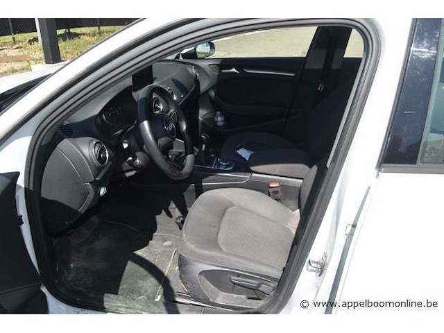 Hatchback audi, a3 sportback, wauzzz8v2ja006117, 1e insch 04/07/2017, 1598cm³, 85kw, diesel, euro 6b, 118661km, inschrijvingsbewijs deel i en ii, keuringsbewijs (geldig tot 28/04/2027), gelijkvormigheidsattest - afbeelding 2 van  21