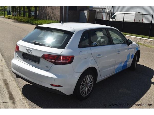 Hatchback audi, a3 sportback, wauzzz8v2ja006117, 1e insch 04/07/2017, 1598cm³, 85kw, diesel, euro 6b, 118661km, inschrijvingsbewijs deel i en ii, keuringsbewijs (geldig tot 28/04/2027), gelijkvormigheidsattest - afbeelding 17 van  21