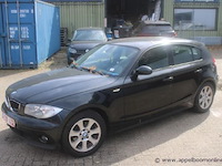 Hatchback bmw 118d, diesel, 1195cm³,90kw,1e inschr 28/2/06, wbaug310x0pu49848, 322496km, co²-uitstoot ng, euro4, kentekenbewijs i+ii, gelijkvormigheidsattest, keuring tot 16/7/24,1sleutel