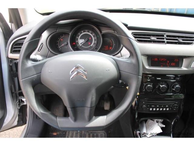 Hatchback citroen, c3, vf7sczmz6gw611778, 117035km, zonder documenten, koper ontvangt een attest van verlies van de boorddocumenten van de gerechtsdeurwaarder - afbeelding 4 van  17