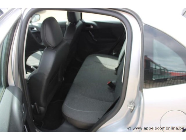 Hatchback citroen, c3, vf7sczmz6gw611778, 117035km, zonder documenten, koper ontvangt een attest van verlies van de boorddocumenten van de gerechtsdeurwaarder - afbeelding 6 van  17