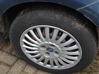 Hatchback fiat, punto, chassisnr ngk, km stand ngk, geen papieren, geen sleutel - afbeelding 5 van  5