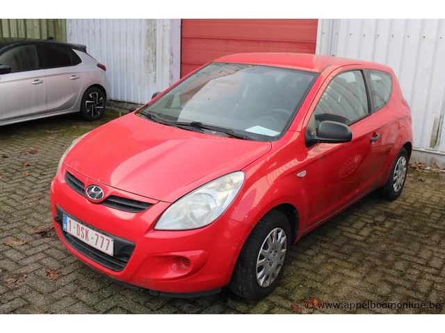 Hatchback hyundai, i20, malbb31sp9m003620, 1e insch 15/06/2009, 1396cm³, 55kw, diesel, euro 4, kilometerstand vlgs ltst keuring (2023) 180834km, kentenkenbewijs, gelijkvormigheidsattest - afbeelding 1 van  10