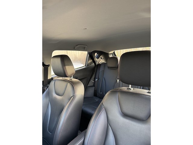 Hatchback jac - iev.75 (2021 - lj1 eek rp5 k4 028 967) - afbeelding 2 van  25