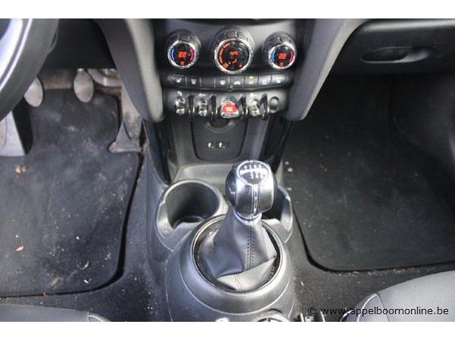 Hatchback mini one, wmwxr110702m47919, 1e insch 05/06/20, 1499cm³, 75kw, benzine, euro 6d, 87671km, kenteken deel i + ii, keuring geldig tot 06/26, gelijkvormigheidsattest - afbeelding 8 van  19