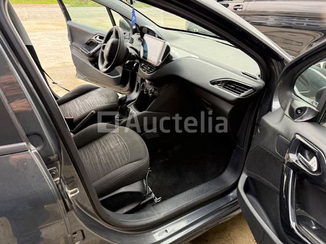 Hatchback peugeot 208 (6-11-2014 / vf3 cch mz0 et 123 543) - afbeelding 21 van  22
