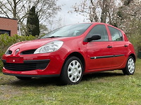 Hatchback renault clio (2007 / vf1 br1 roh 37 593 26+b123) - afbeelding 1 van  28