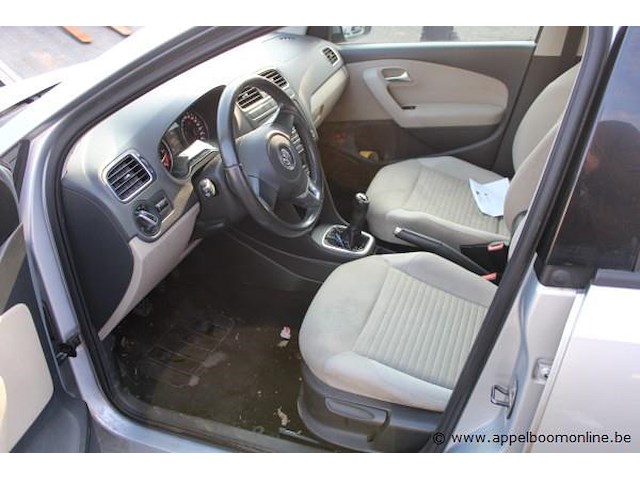 Hatchback, volkswagen polo, wvwzzz6rzby145165, 1e insch 03/12/2010, 1199cm³, 55kw, diesel, euro 5, 130399km, kentekenbewijs deel i + ii, keuring geldig tot 02/26, gelijkvormigheidsattest - afbeelding 13 van  17
