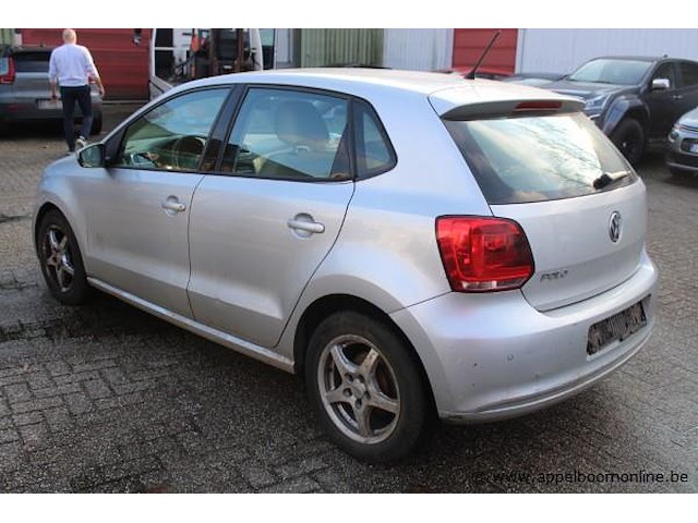 Hatchback, volkswagen polo, wvwzzz6rzby145165, 1e insch 03/12/2010, 1199cm³, 55kw, diesel, euro 5, 130399km, kentekenbewijs deel i + ii, keuring geldig tot 02/26, gelijkvormigheidsattest - afbeelding 6 van  17