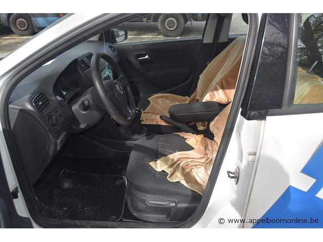 Hatchback volkswagen, polo, wvwzzz6rzhy236241, 1e insch 16/05/2017, 1422cm³, 66kw, diesel, euro 6b, 123430km, inschrijvingsbewijs deel i en ii, keuringsbewijs (geldig tot 16/05/2026), gelijkvormigheidsattest - afbeelding 3 van  19