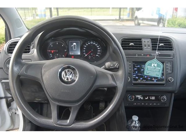 Hatchback volkswagen, polo, wvwzzz6rzhy236241, 1e insch 16/05/2017, 1422cm³, 66kw, diesel, euro 6b, 123430km, inschrijvingsbewijs deel i en ii, keuringsbewijs (geldig tot 16/05/2026), gelijkvormigheidsattest - afbeelding 4 van  19