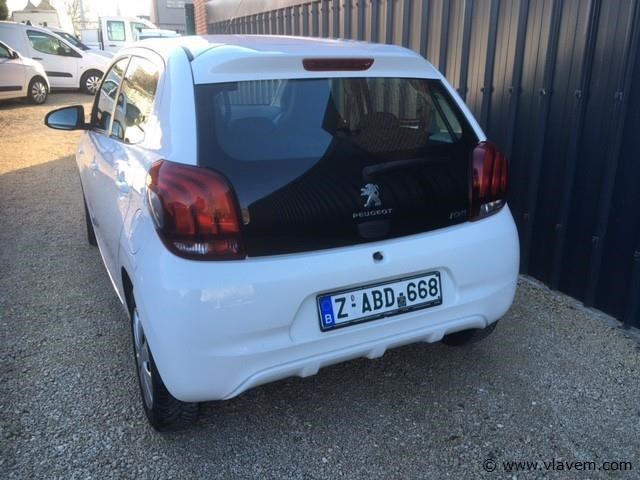 Hatchback - afbeelding 9 van  13