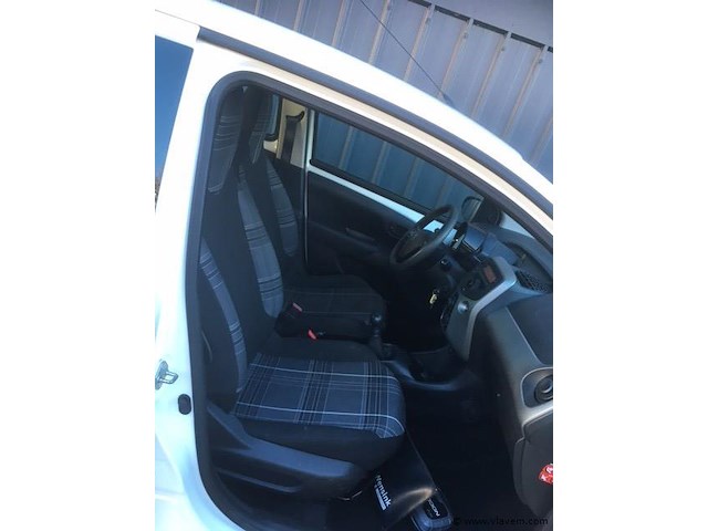 Hatchback - afbeelding 11 van  13