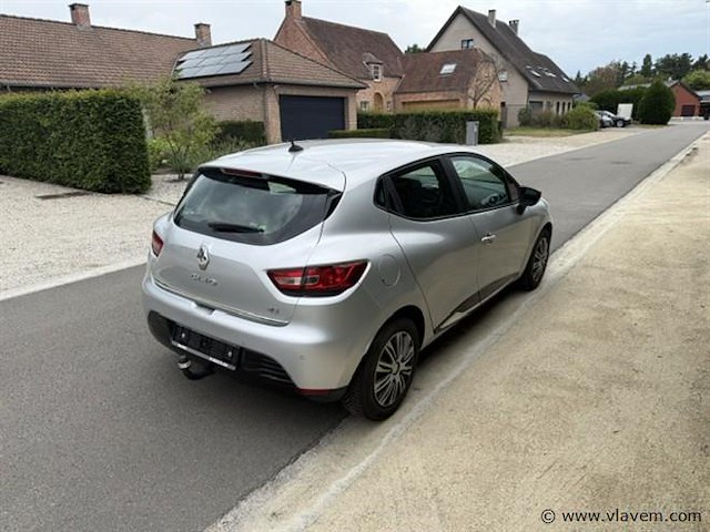 Hatchback - afbeelding 7 van  14