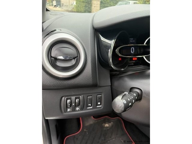 Hatchback - afbeelding 12 van  14