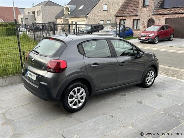 Hatchback - afbeelding 10 van  12