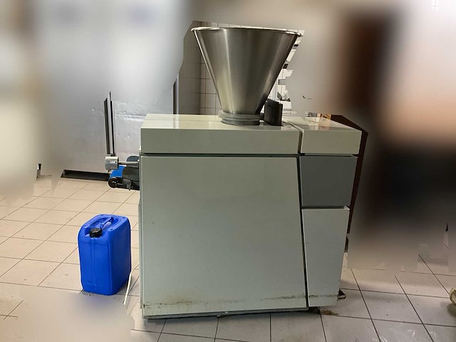 Haton deegafweger / deegdoseermachine (vermoedelijk haton) - afbeelding 4 van  11