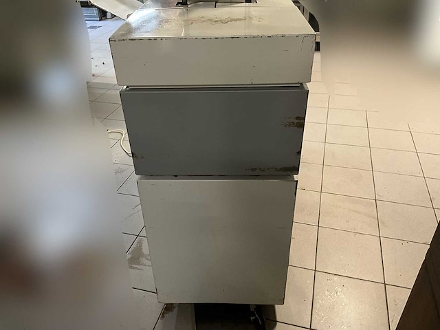 Haton deegafweger / deegdoseermachine (vermoedelijk haton) - afbeelding 5 van  11