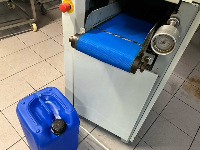 Haton deegafweger / deegdoseermachine (vermoedelijk haton) - afbeelding 8 van  11