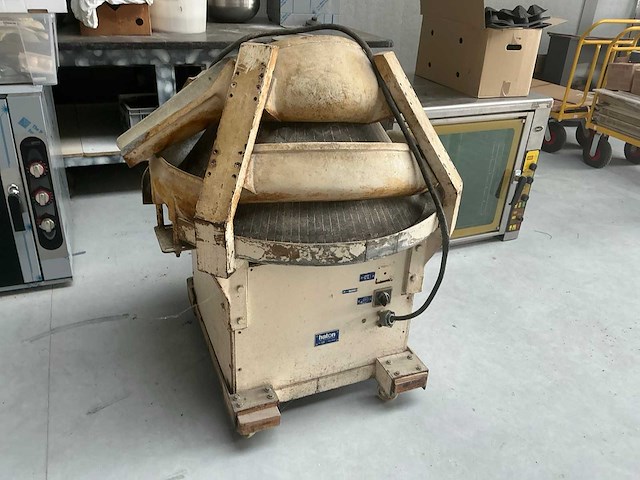 Haton kegelopbolmachine - afbeelding 1 van  5