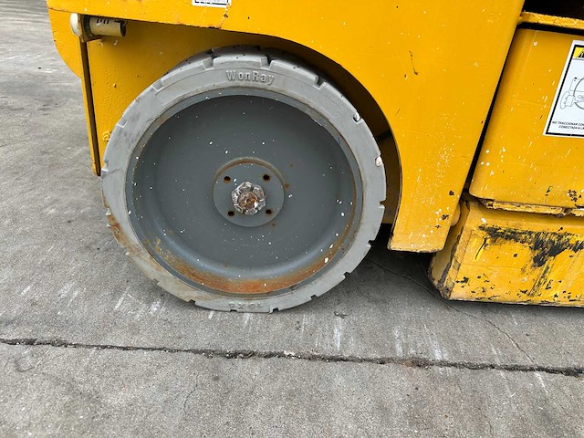 Haulotte - 2002 - compact 10 - hoogwerker - schaarlift - afbeelding 25 van  29