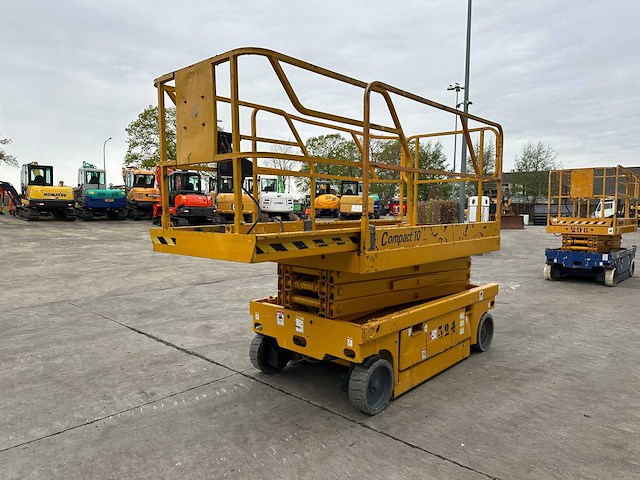 Haulotte - 2002 - compact 10 - hoogwerker - schaarlift - afbeelding 11 van  29