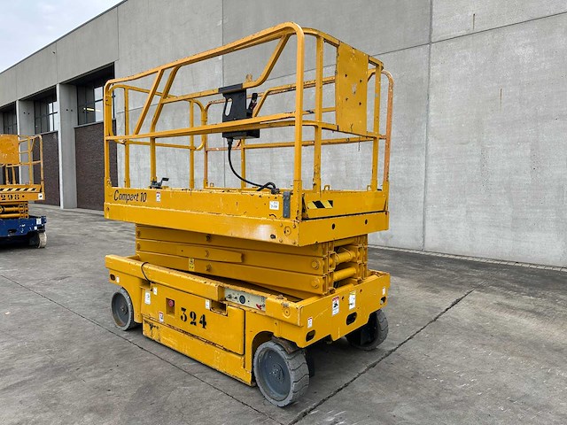 Haulotte - 2002 - compact 10 - hoogwerker - schaarlift - afbeelding 36 van  37