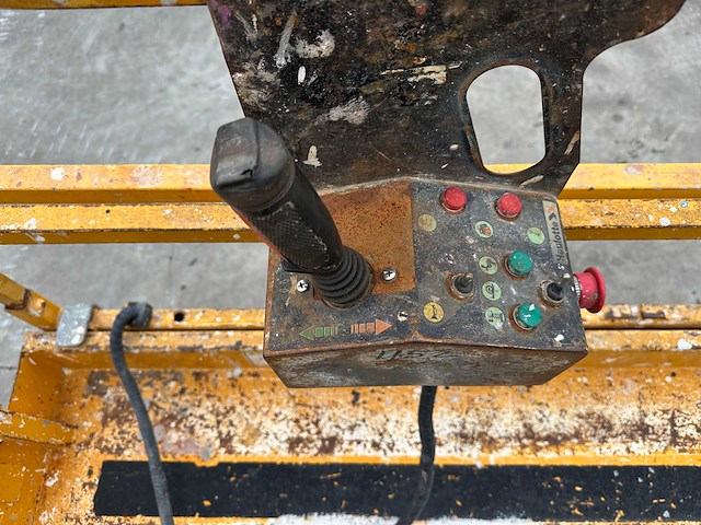 Haulotte - 2002 - compact10 - schaarlift - afbeelding 6 van  43