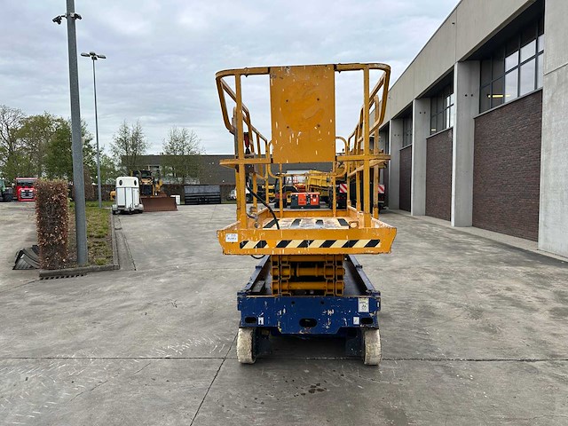 Haulotte - 2002 - compact10 - schaarlift - afbeelding 18 van  43