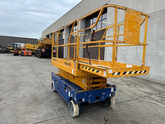 Haulotte - 2002 - compact10 - schaarlift - afbeelding 19 van  43