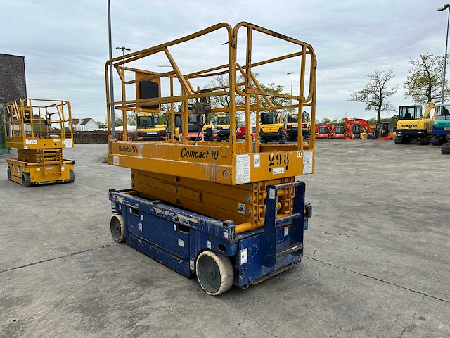 Haulotte - 2002 - compact10 - schaarlift - afbeelding 23 van  43
