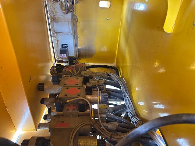 Haulotte - 2004 - h15sx - schaarlift - afbeelding 17 van  56
