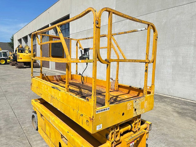 Haulotte - 2006 - compact 8 - schaarlift - afbeelding 7 van  41