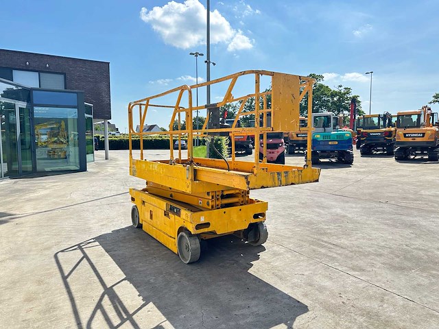Haulotte - 2006 - compact 8 - schaarlift - afbeelding 23 van  41
