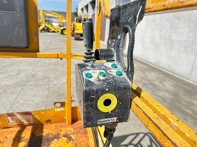 Haulotte - 2006 - compact 8 - schaarlift - afbeelding 12 van  20