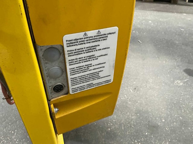 Hawker life-tech batterijlader - afbeelding 4 van  5