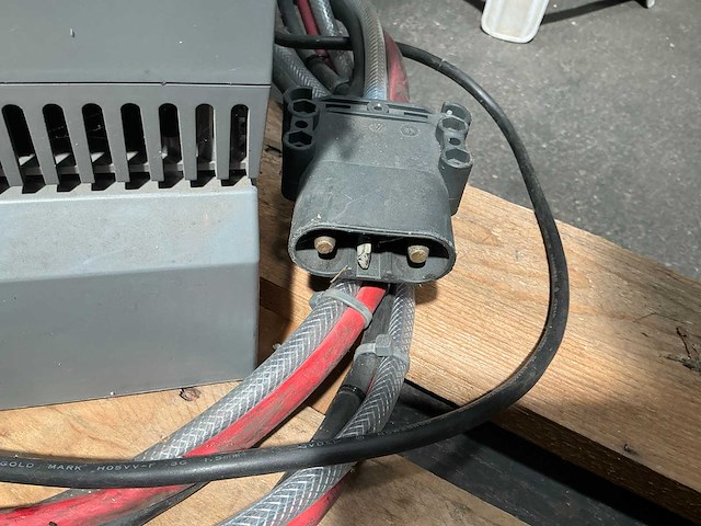 Hawker life-tech batterijlader - afbeelding 5 van  5