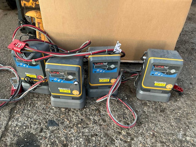 Hawker lifetech modular heftruck acculaders (22x) - afbeelding 2 van  6