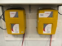 Hawker lt 48v100a accu's en laders (2x) - afbeelding 1 van  3