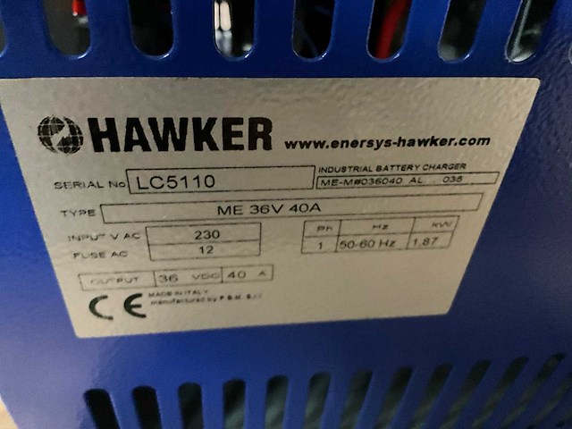 Hawker m e batterijlader - afbeelding 3 van  4