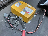 Hawker tc3 48 v 115 a accu lader - afbeelding 1 van  2