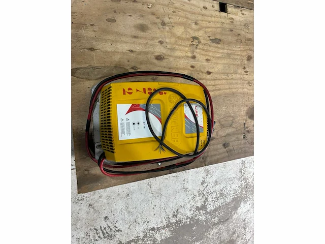 Hawker tc48v100a batterij lader heftruck - afbeelding 4 van  10
