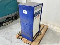Hawker te 80v 90a acculader